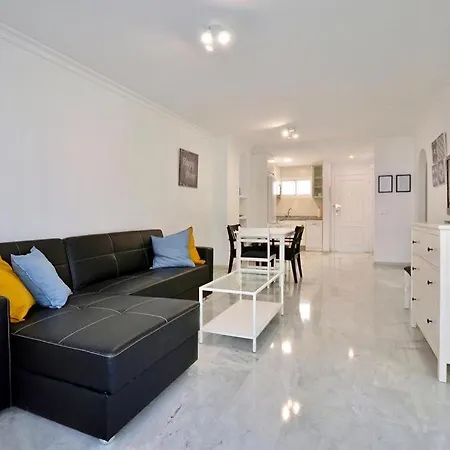 A 100 Metros De La Playa Costa Apartment